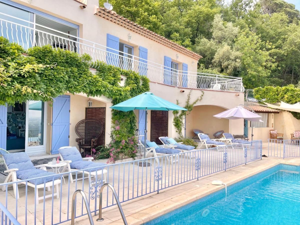 Les Volets Bleus Hotel Spéracèdes Екстериор снимка