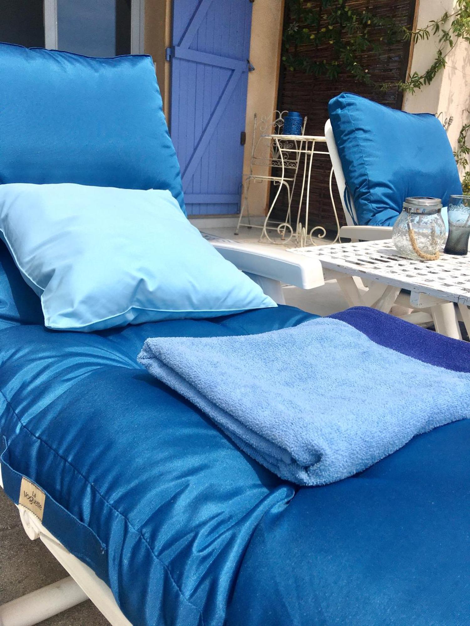 Les Volets Bleus Hotel Spéracèdes Екстериор снимка